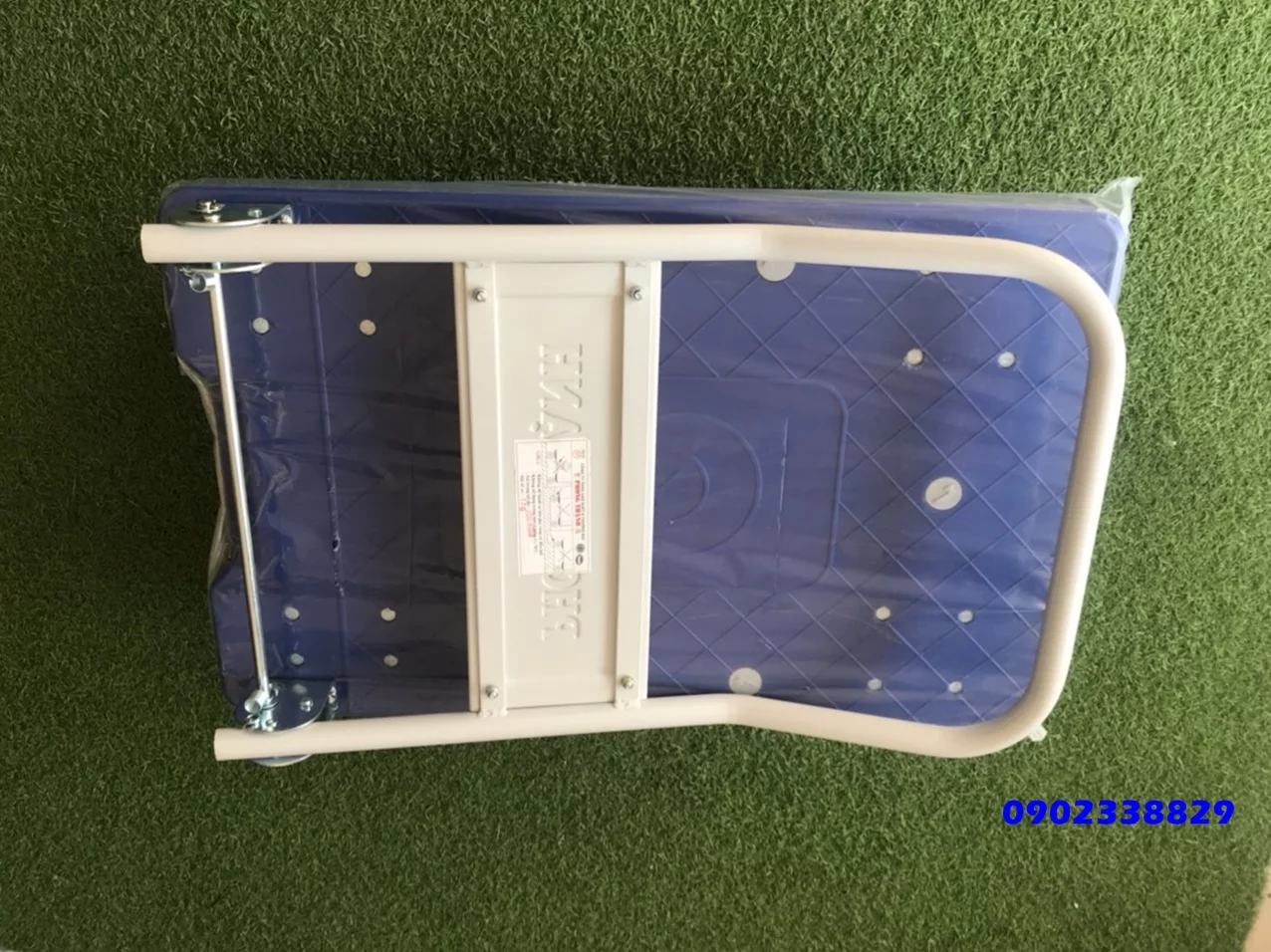 Xe Đẩy Hàng 4 Bánh 200Kg Sàn Nhựa XTB 100DN Xe Đẩy Hàng 4 Bánh 200Kg Sàn Nhựa XTB 100DN